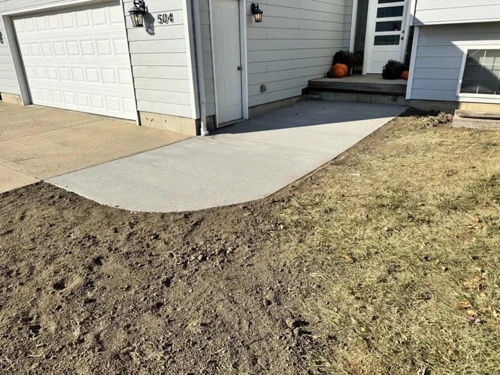 Garage Apron & Curved Walkway